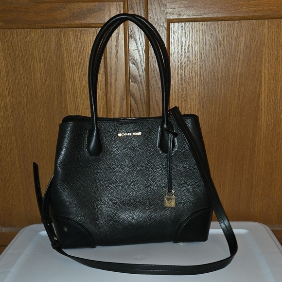 Michael Kors Black Leather Tote Bag - Picture 1 of 15
